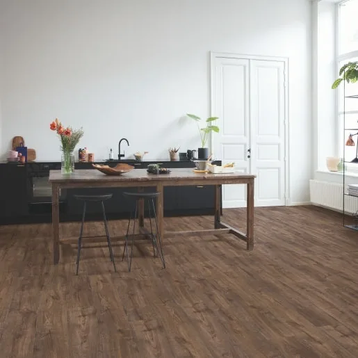 Кварцвиниловая плитка Quick-Step Дуб осенний шоколадный ALPHA VINYL Bloom AVMPU40199