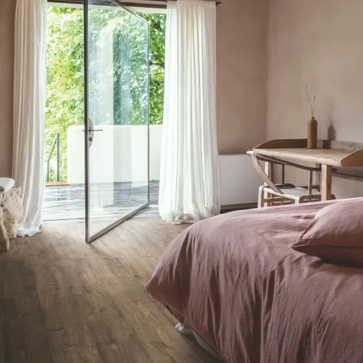 Кварцвиниловая плитка Quick-Step Дуб осенний шоколадный ALPHA VINYL Bloom AVMPU40199