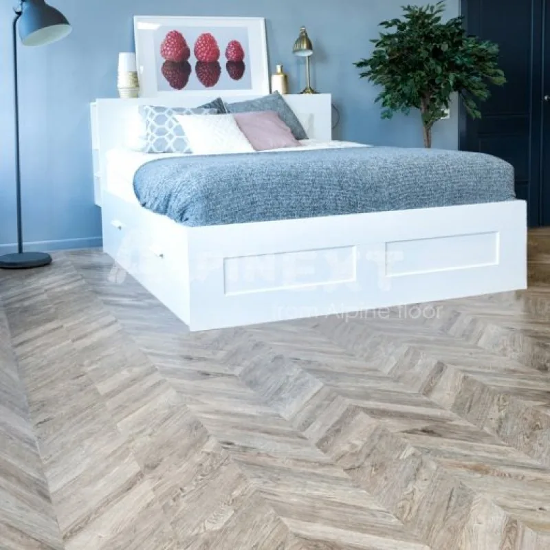 Клеевая кварцвиниловая плитка LVT Alpine Floor Ultra Французская елочка ECO 5-25