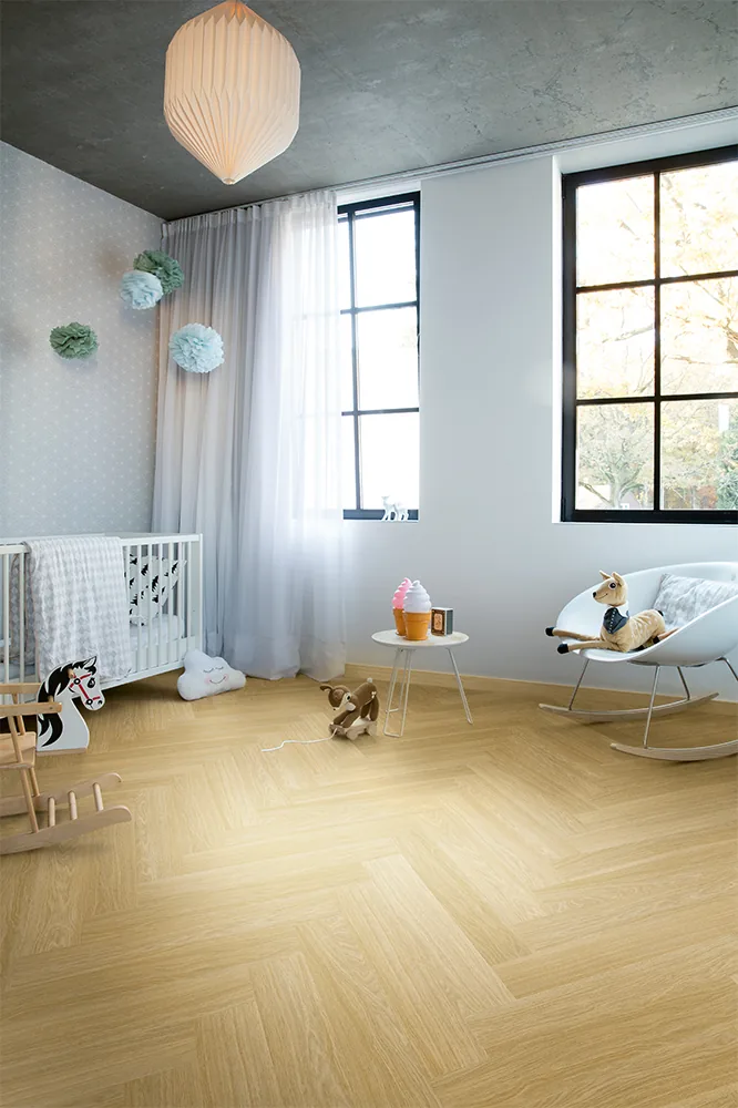 Клеевая кварцвиниловая плитка LVT Quick-Step Дуб безмятежный натуральный cредний Pristine SGHBC20332